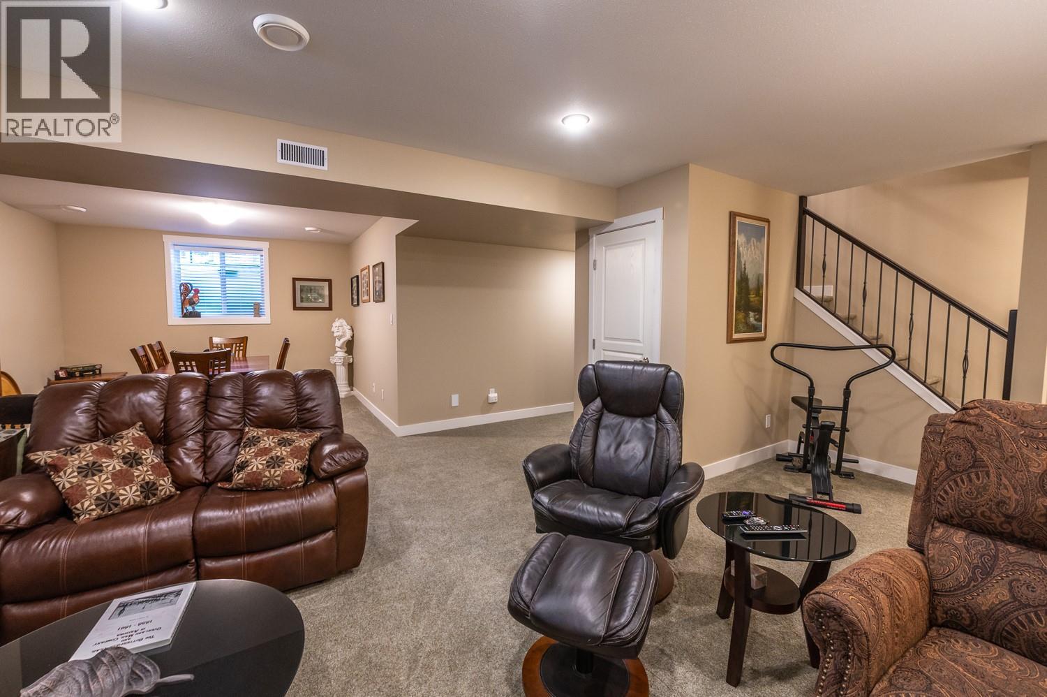 1675 Penticton Avenue Unit# 127 Lot# 27, Penticton