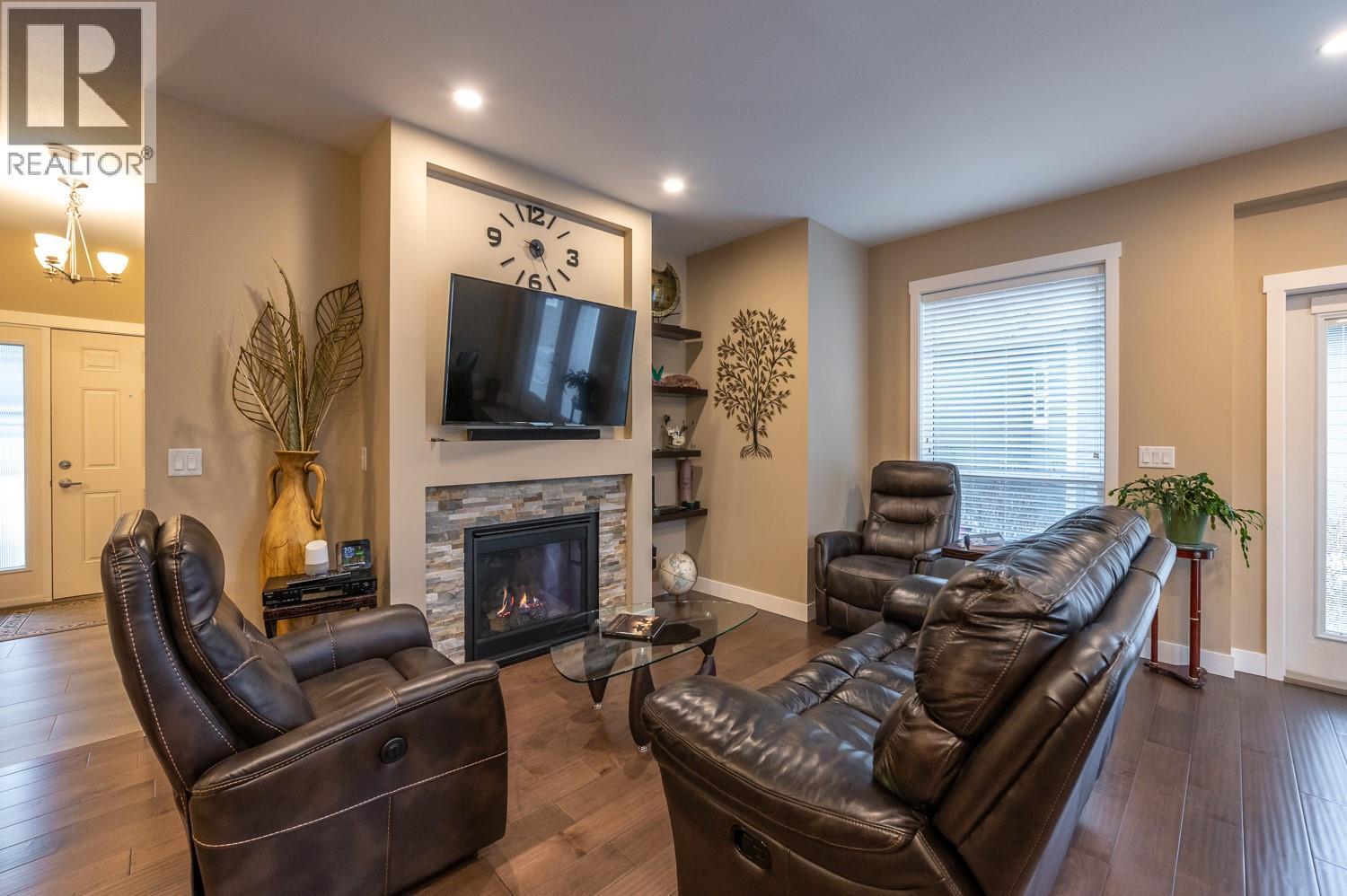 1675 Penticton Avenue Unit# 127 Lot# 27, Penticton