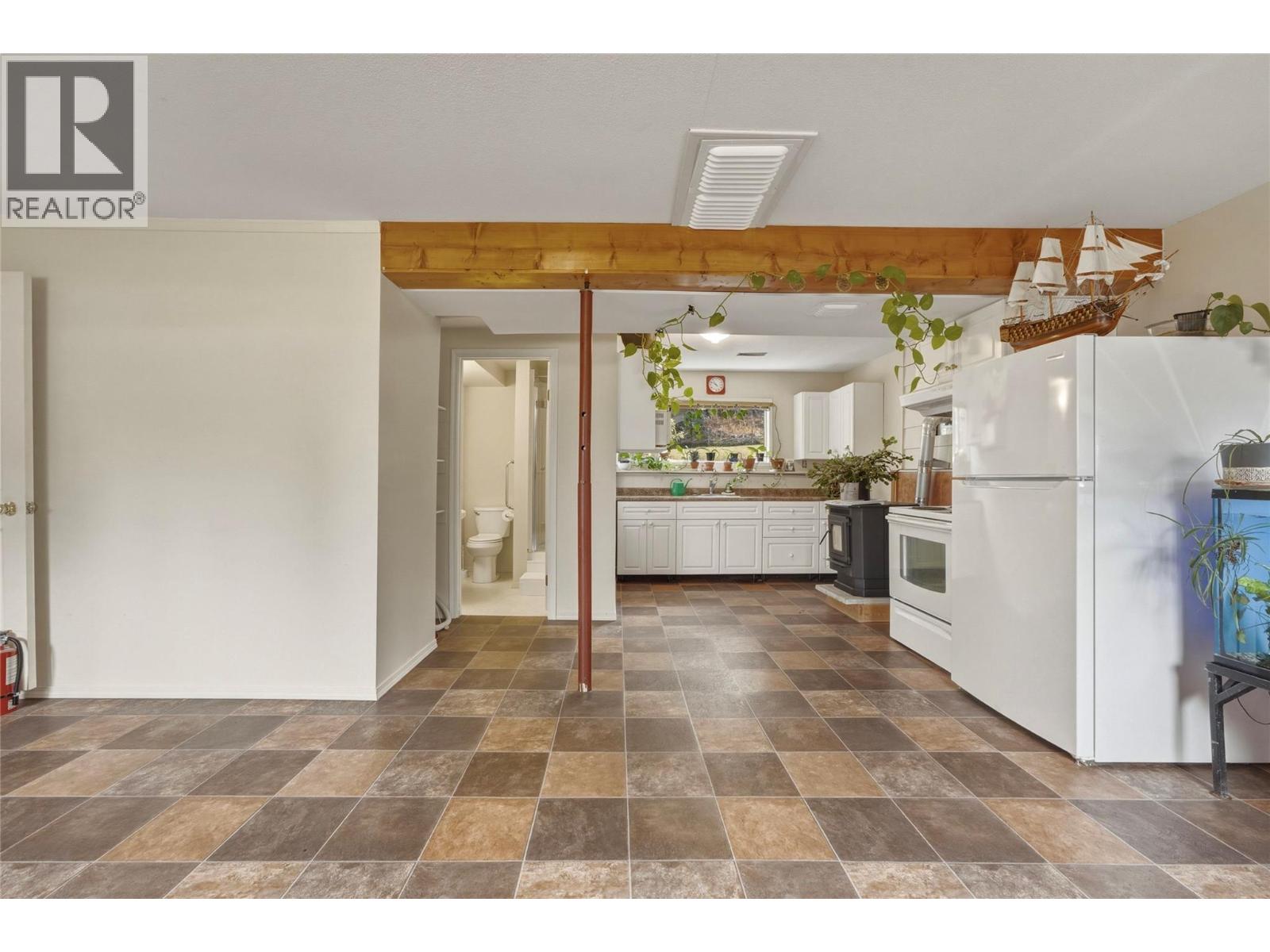 3304 Sidney Crescent - Image 21