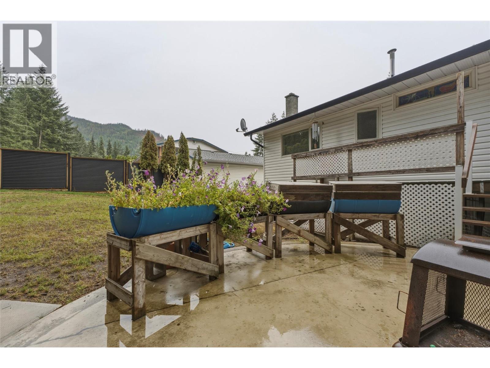 3304 Sidney Crescent - 45