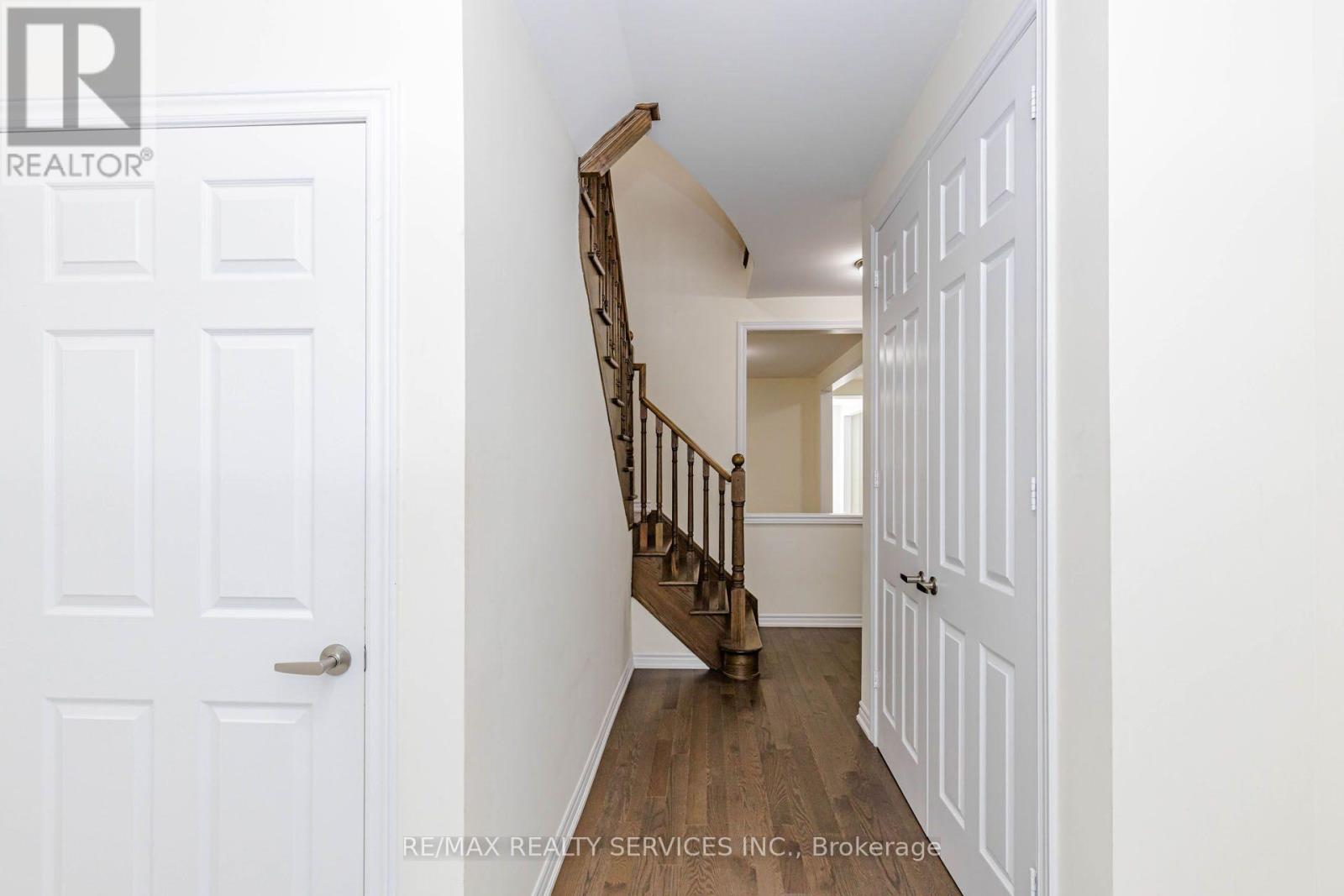 37 ROYAL FERN CRESCENT - 5