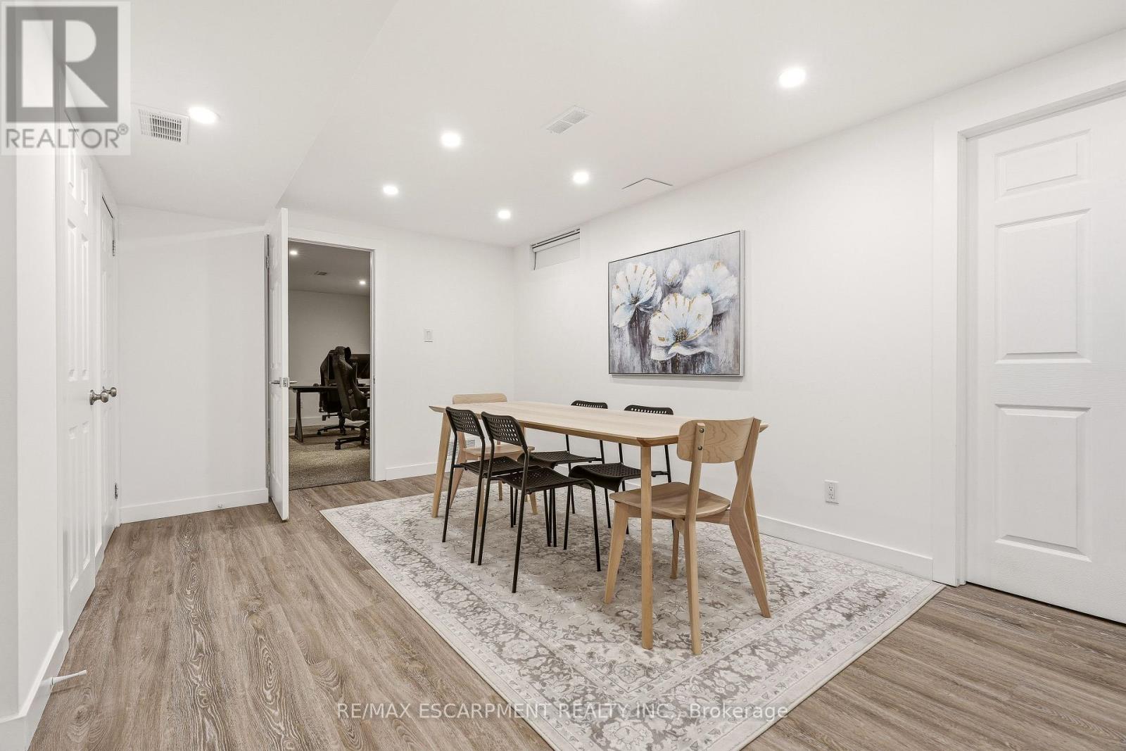 26 WENEIL DRIVE - 26