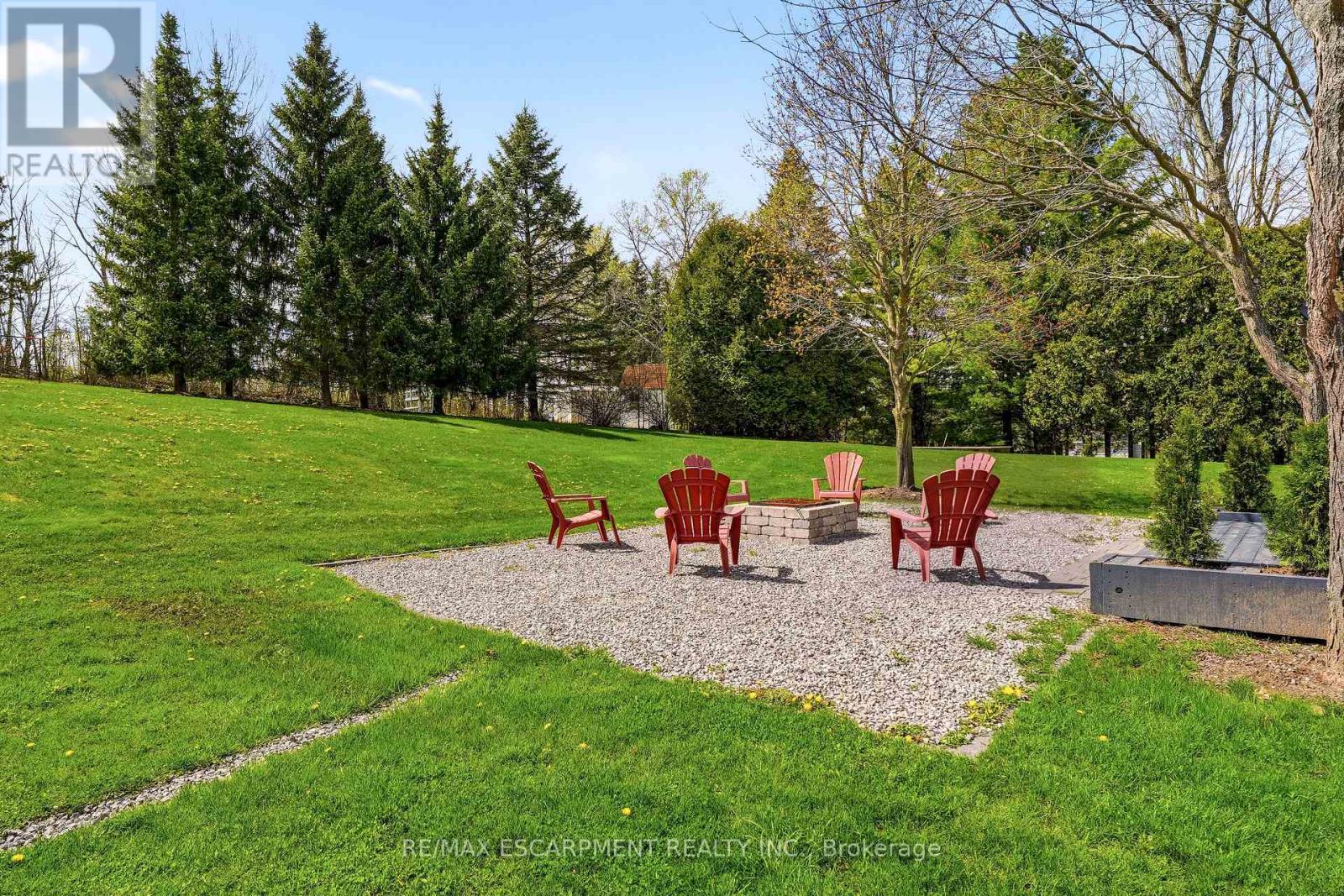26 WENEIL DRIVE - 34