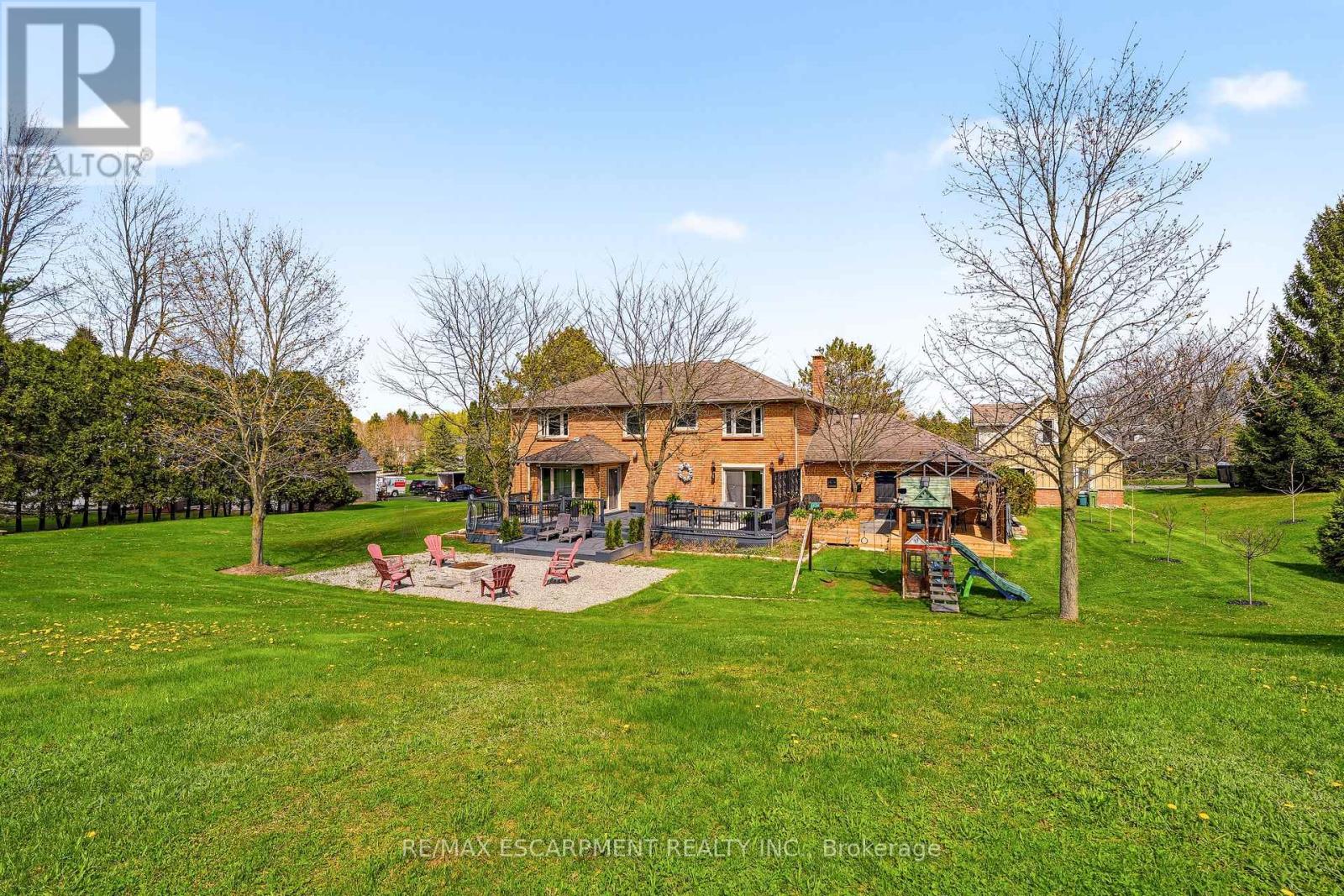 26 WENEIL DRIVE - 36