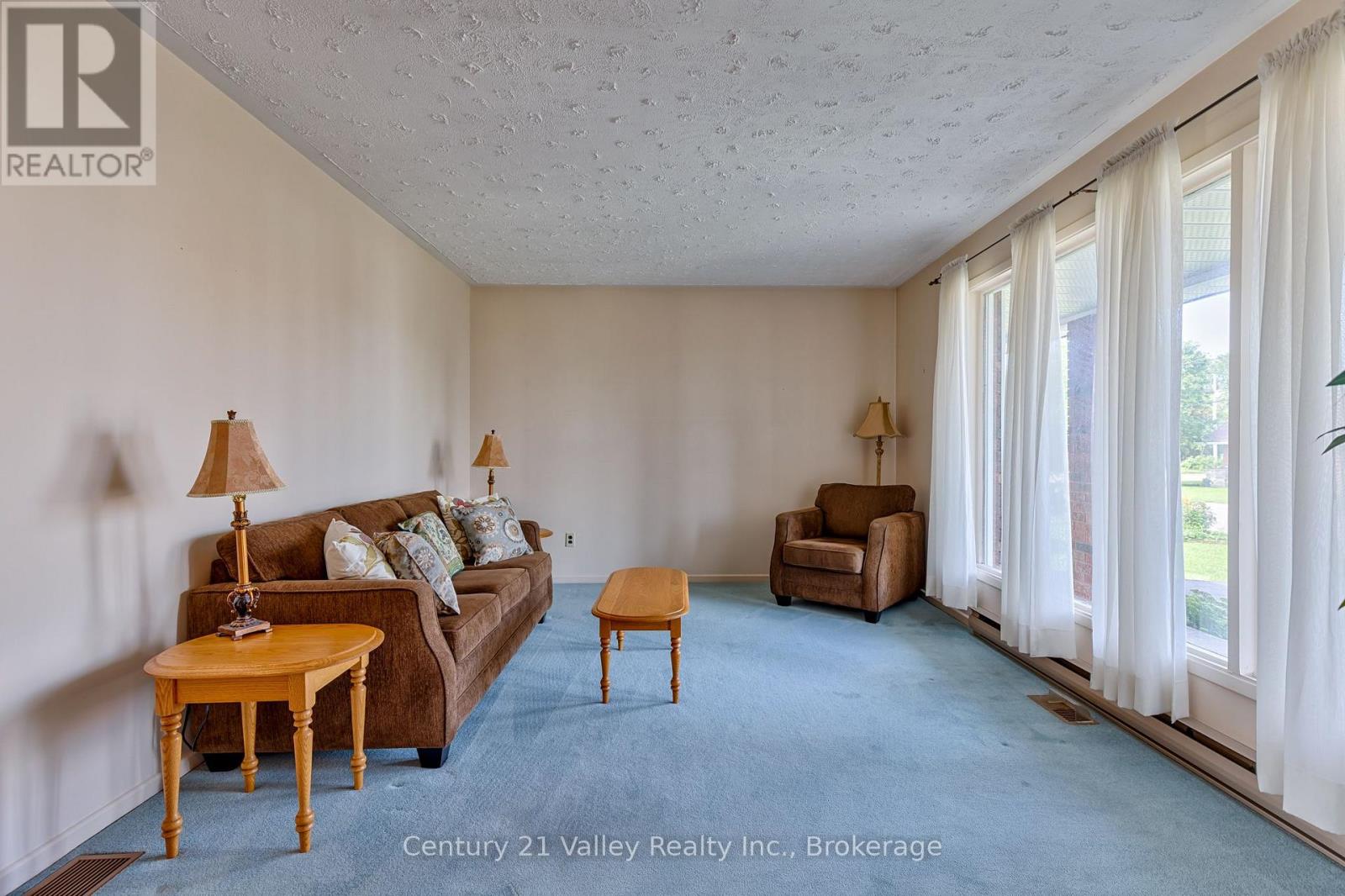 361 SIDNEY AVENUE E - Image 23