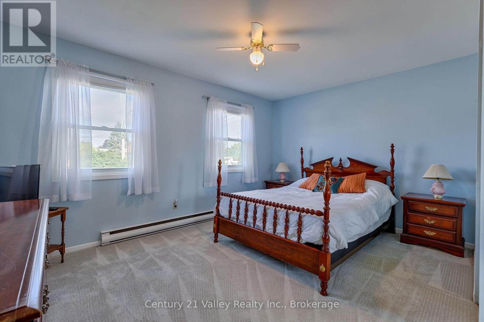 361 SIDNEY AVENUE E - 24