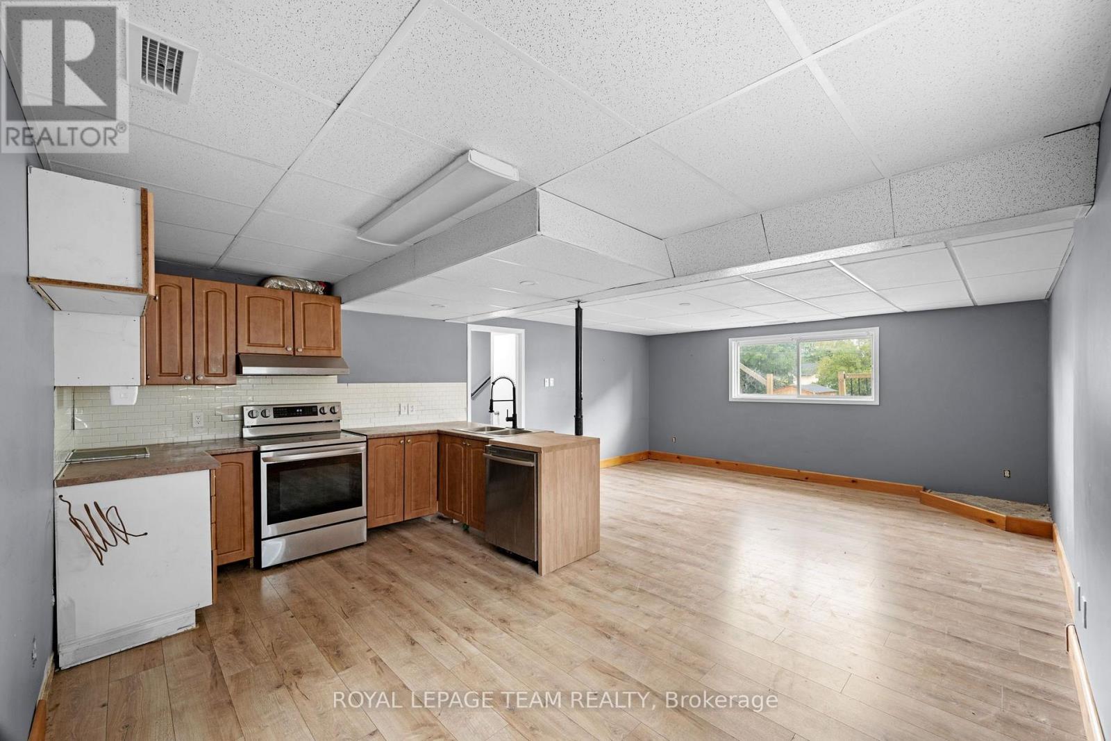 116 COLINA STREET - 28