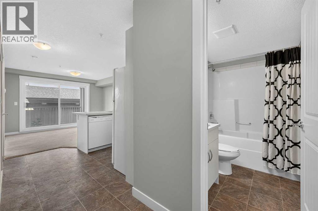 #313 130 AUBURN MEADOWS View SE - 3