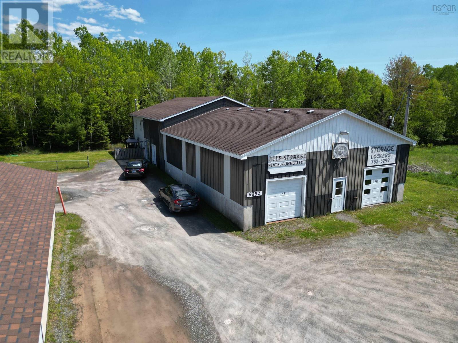 Business opportunity exterior