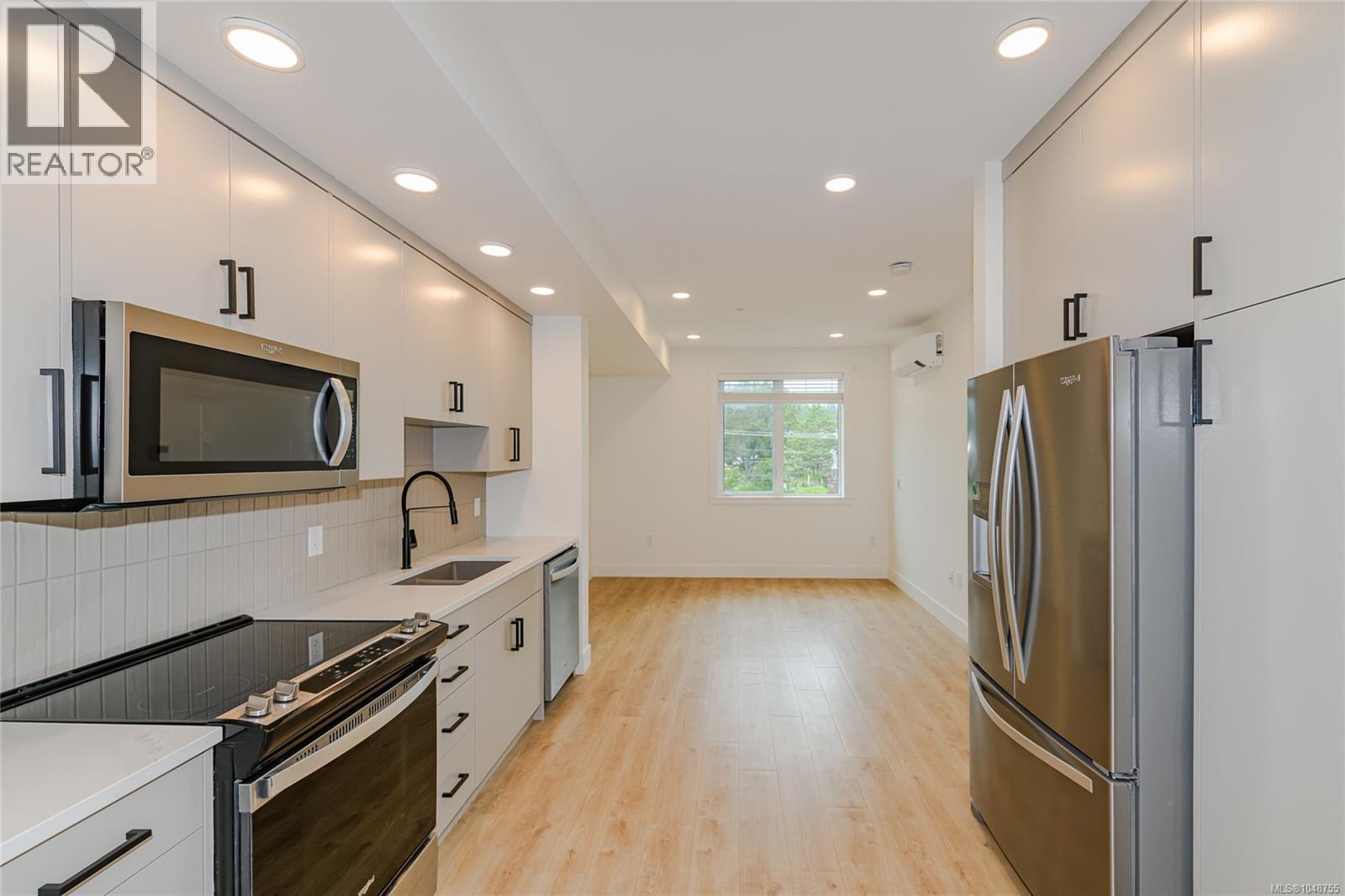 #404 201 Dogwood Dr - Image 3