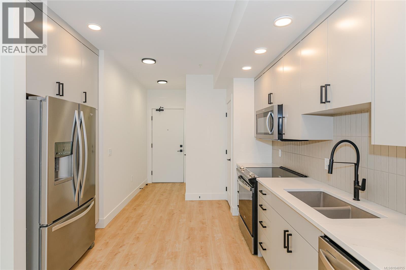 #404 201 Dogwood Dr - 4