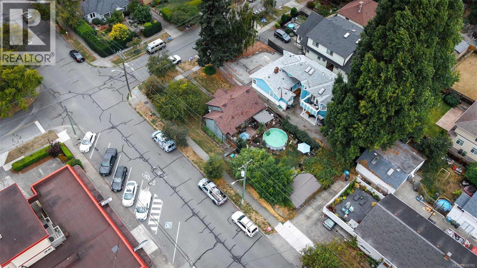 2547 Empire St, Victoria — photo 6
