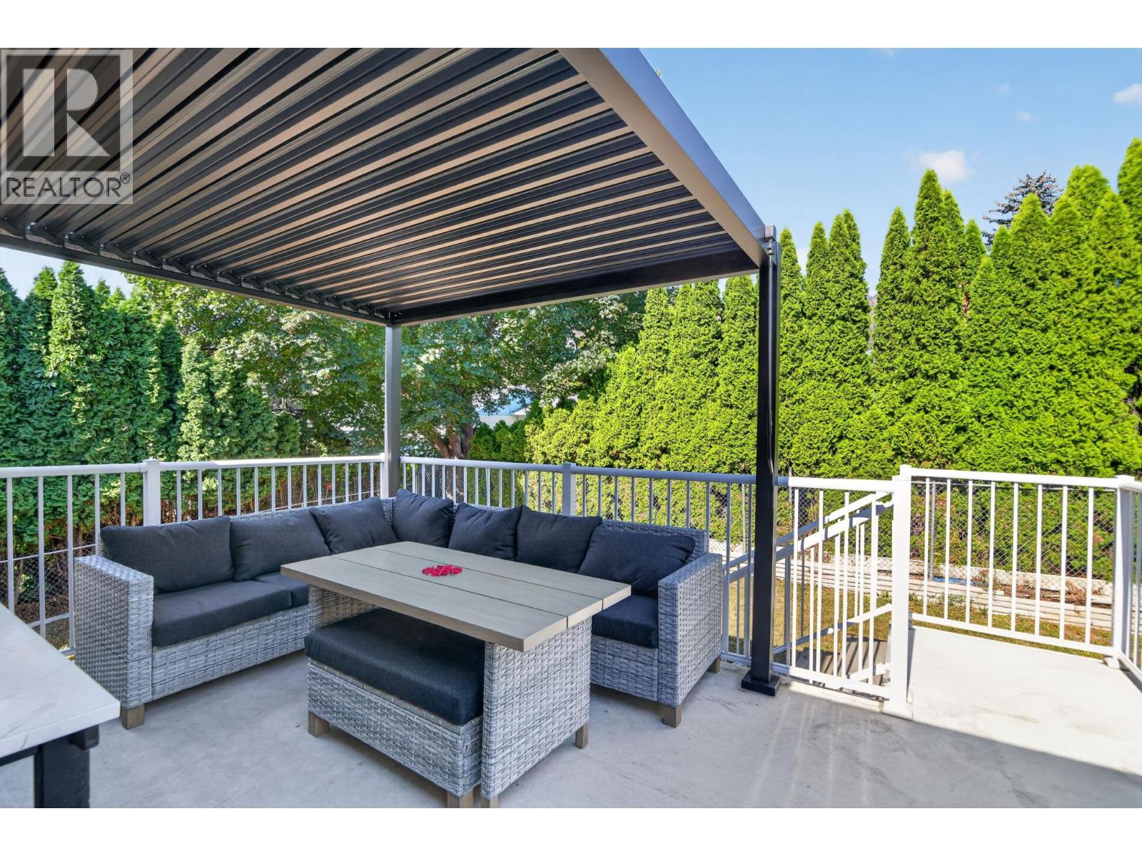  122 Wyndham Crescent, Kelowna
