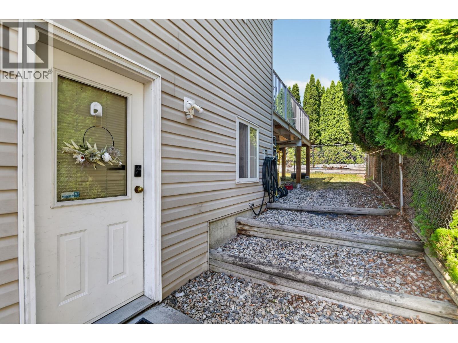  122 Wyndham Crescent, Kelowna