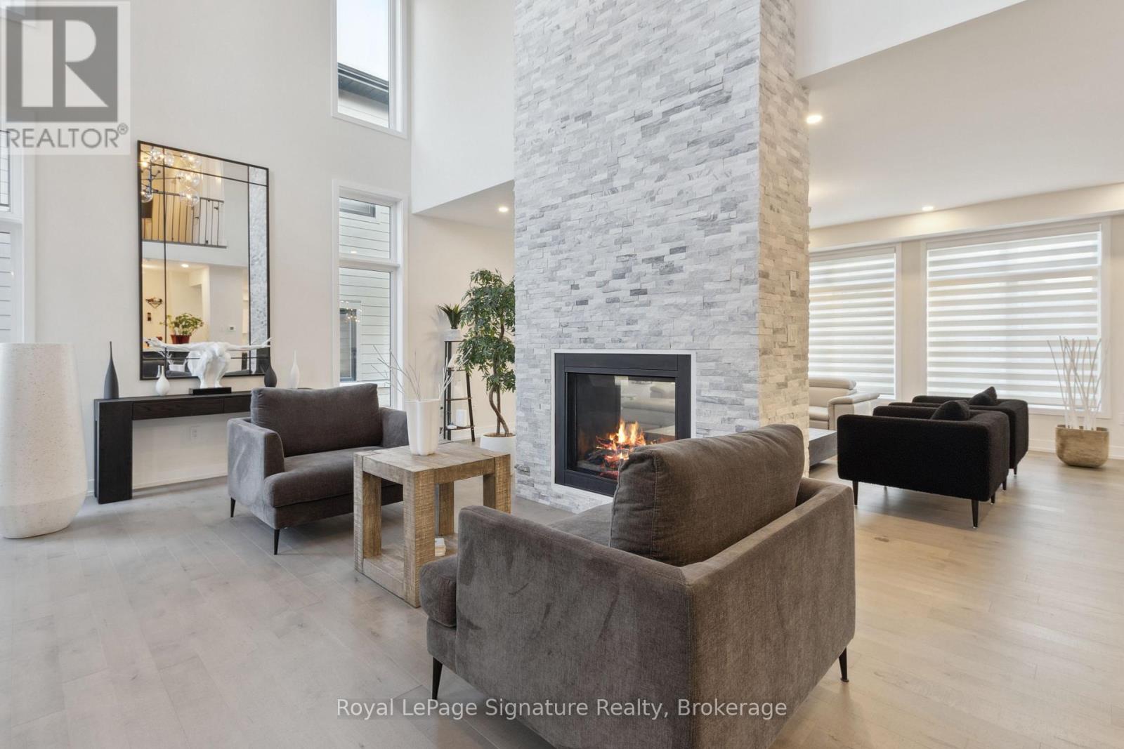 102 STONELEIGH Drive, Blue Mountains, Ontario, L9Y5L3, Blue Mountains, Ontario — photo 3 of 5