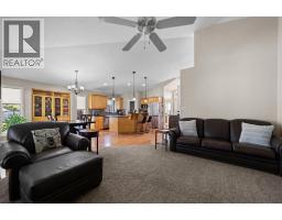 313 Hanson Street, Bawlf, AB T0B0J0 Photo 11