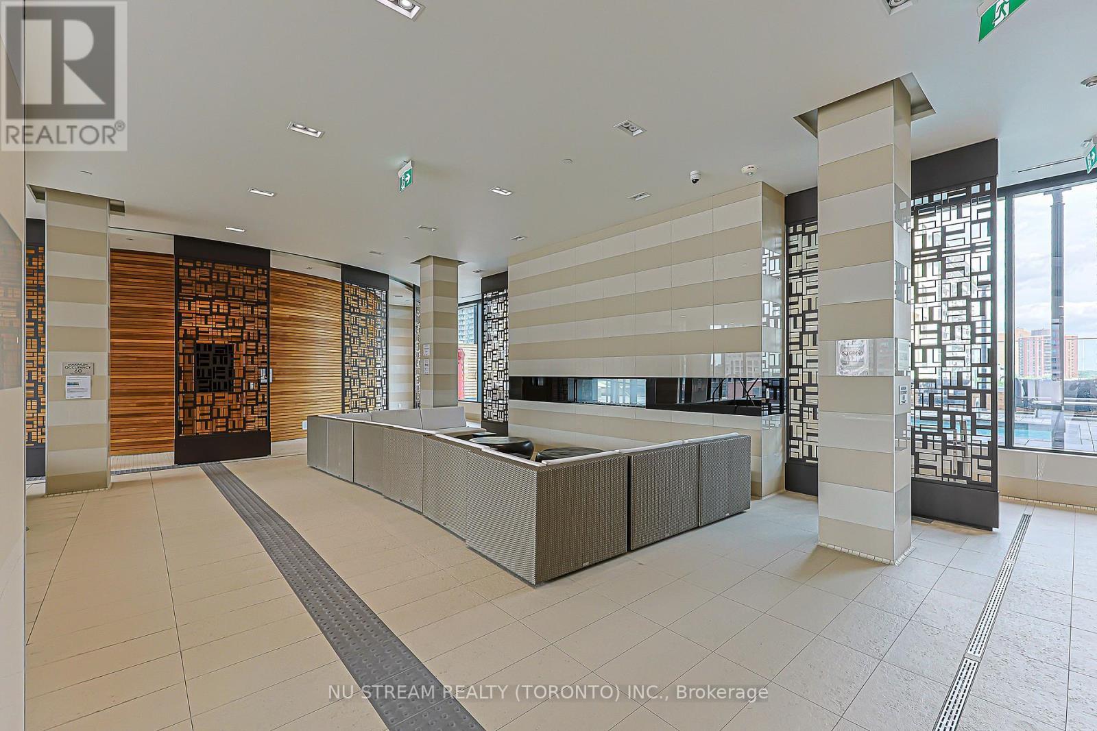 #1710 501 YONGE STREET - 44