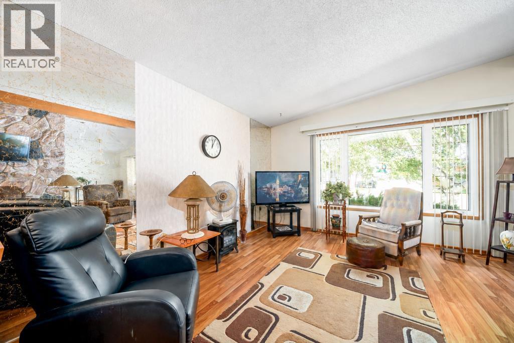 1409 24 Street SE - Image 12