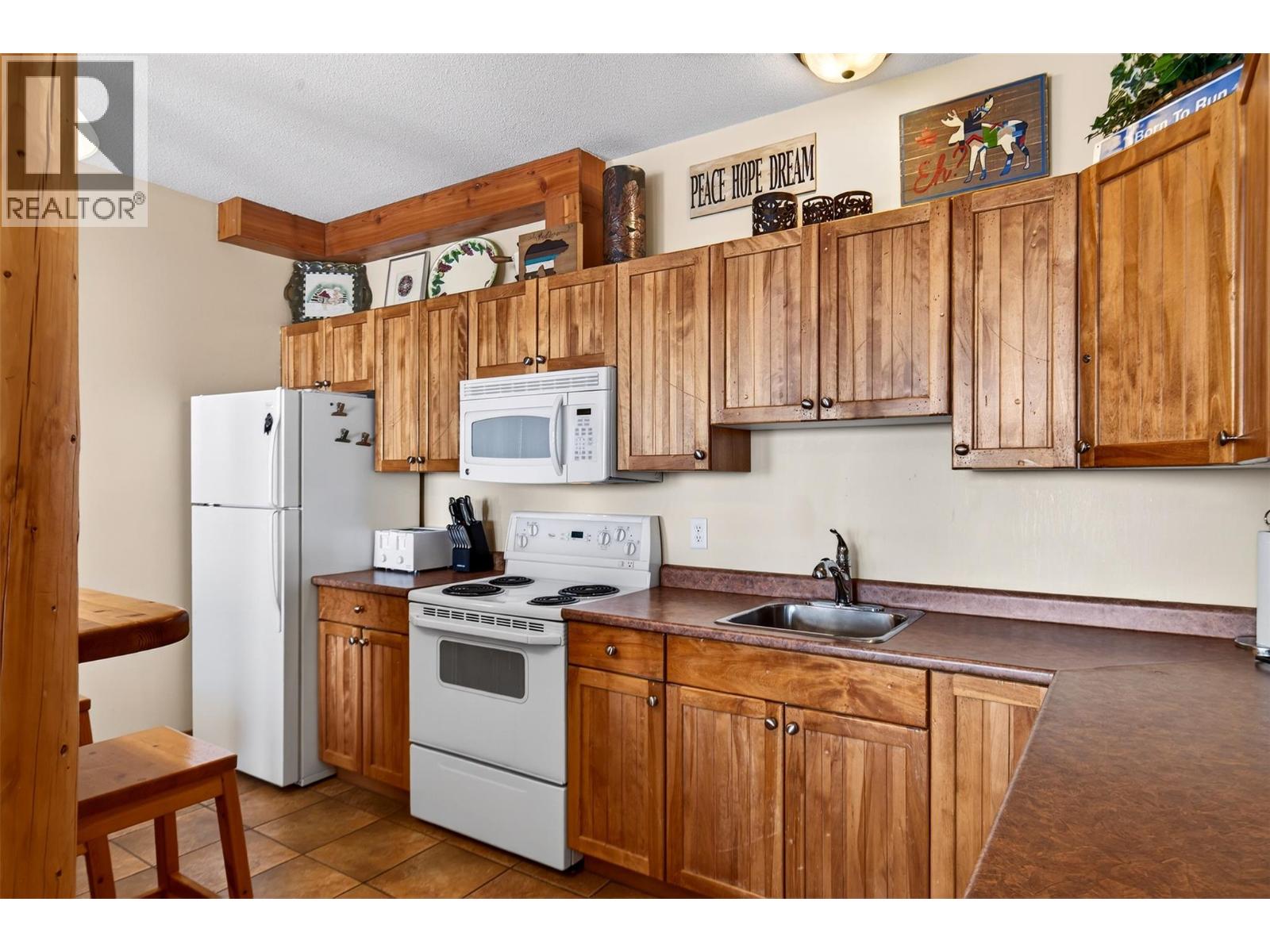 201 295 Raven Ridge Road, Big White