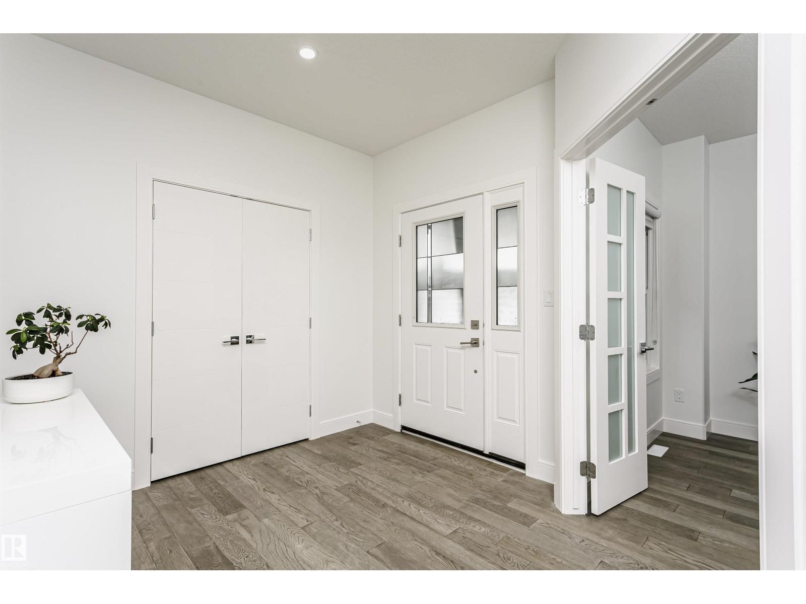 9107 181 AV NW - 4