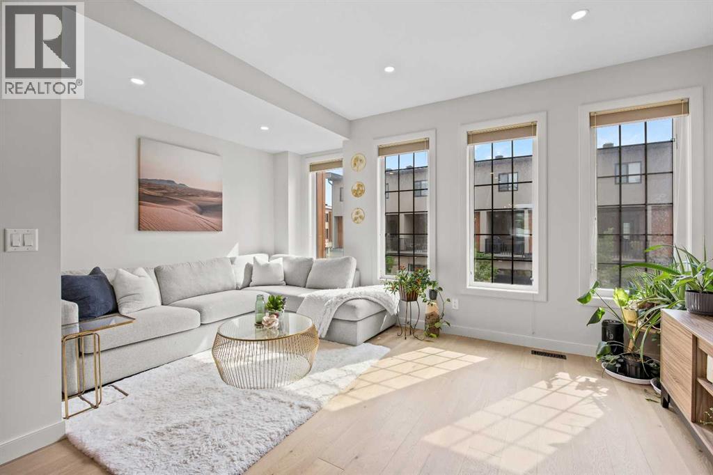 #206 81 Greenbriar Place NW - 10