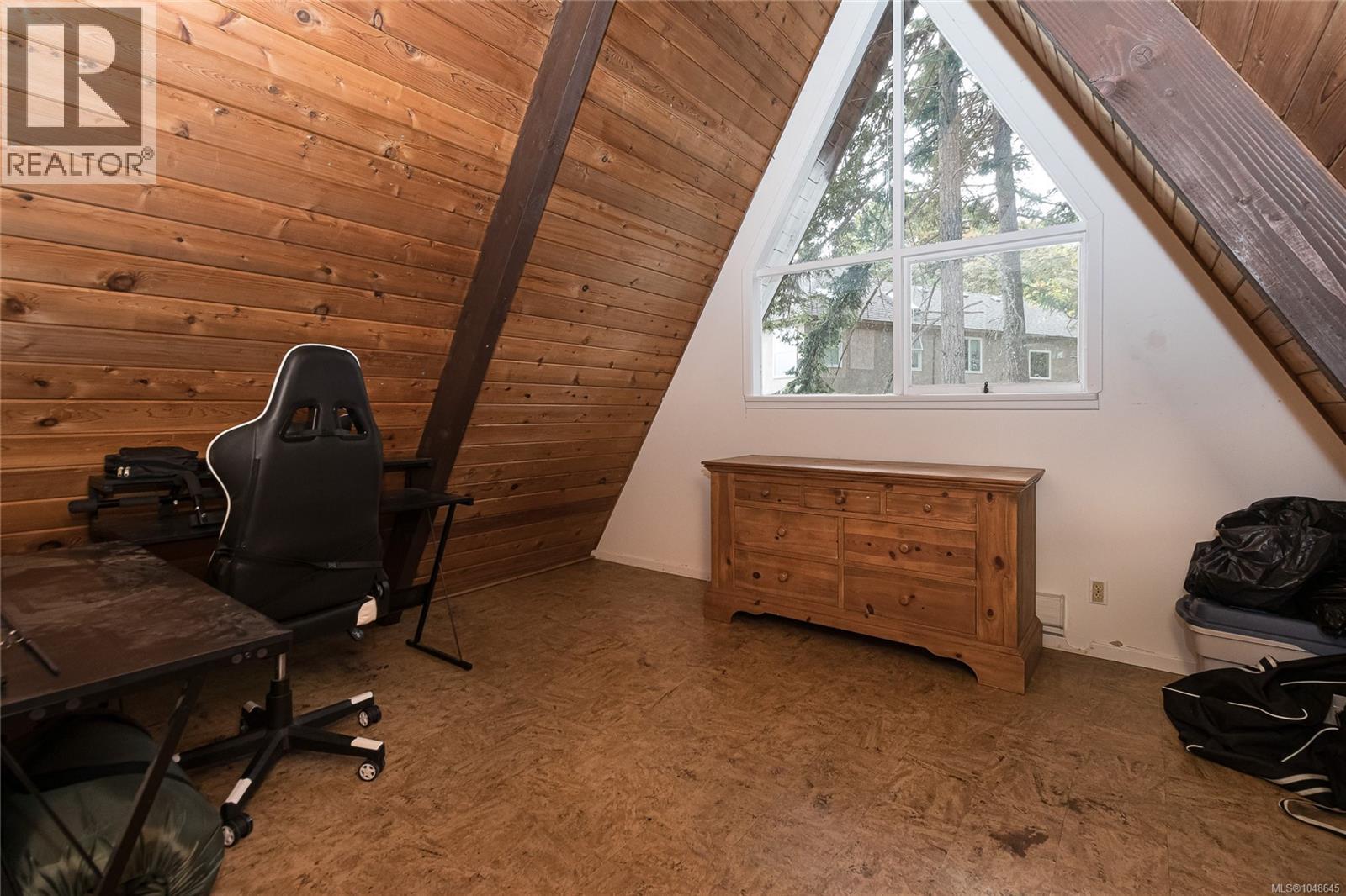 6891 Woodward Dr, Central Saanich