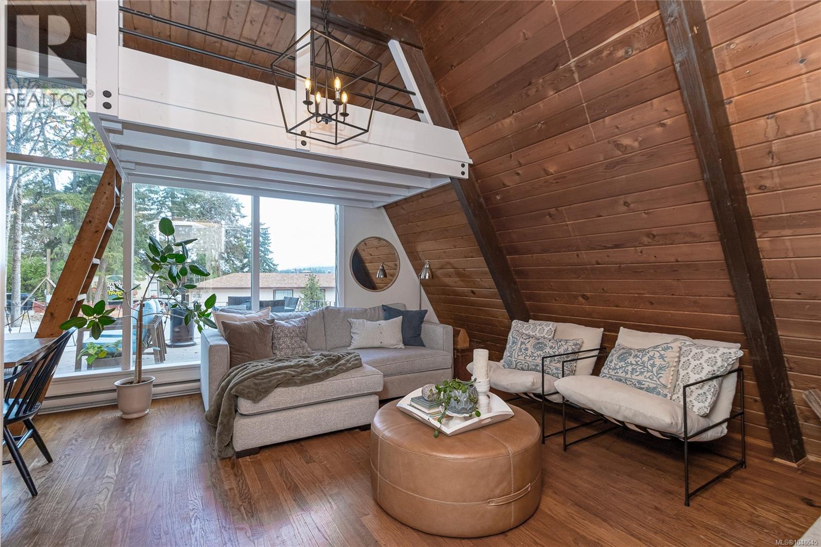 6891 Woodward Dr, Central Saanich
