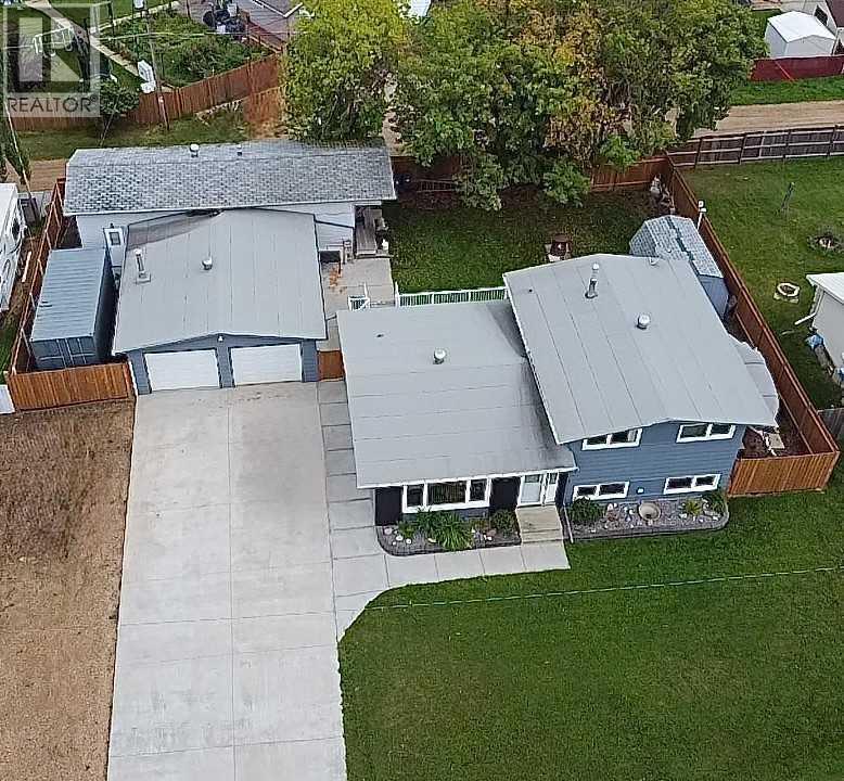 4104 52 Street - 2