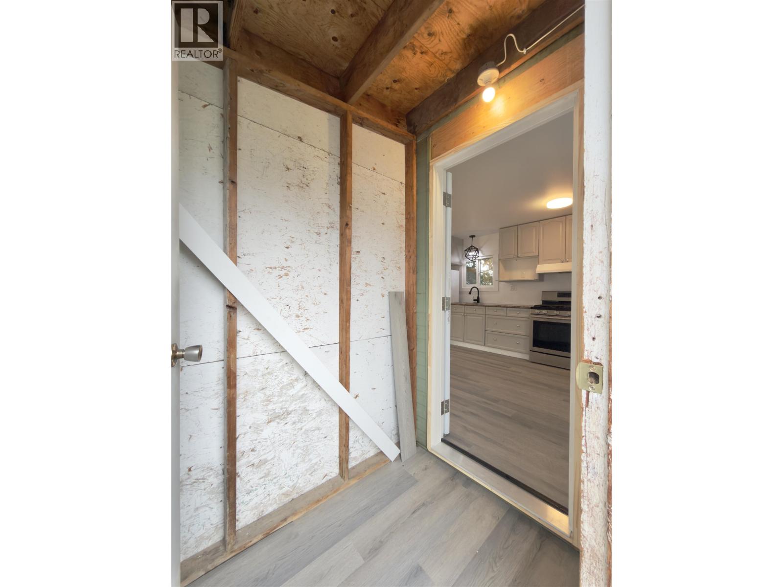 #30 770 ELEVENTH AVENUE - Image 7
