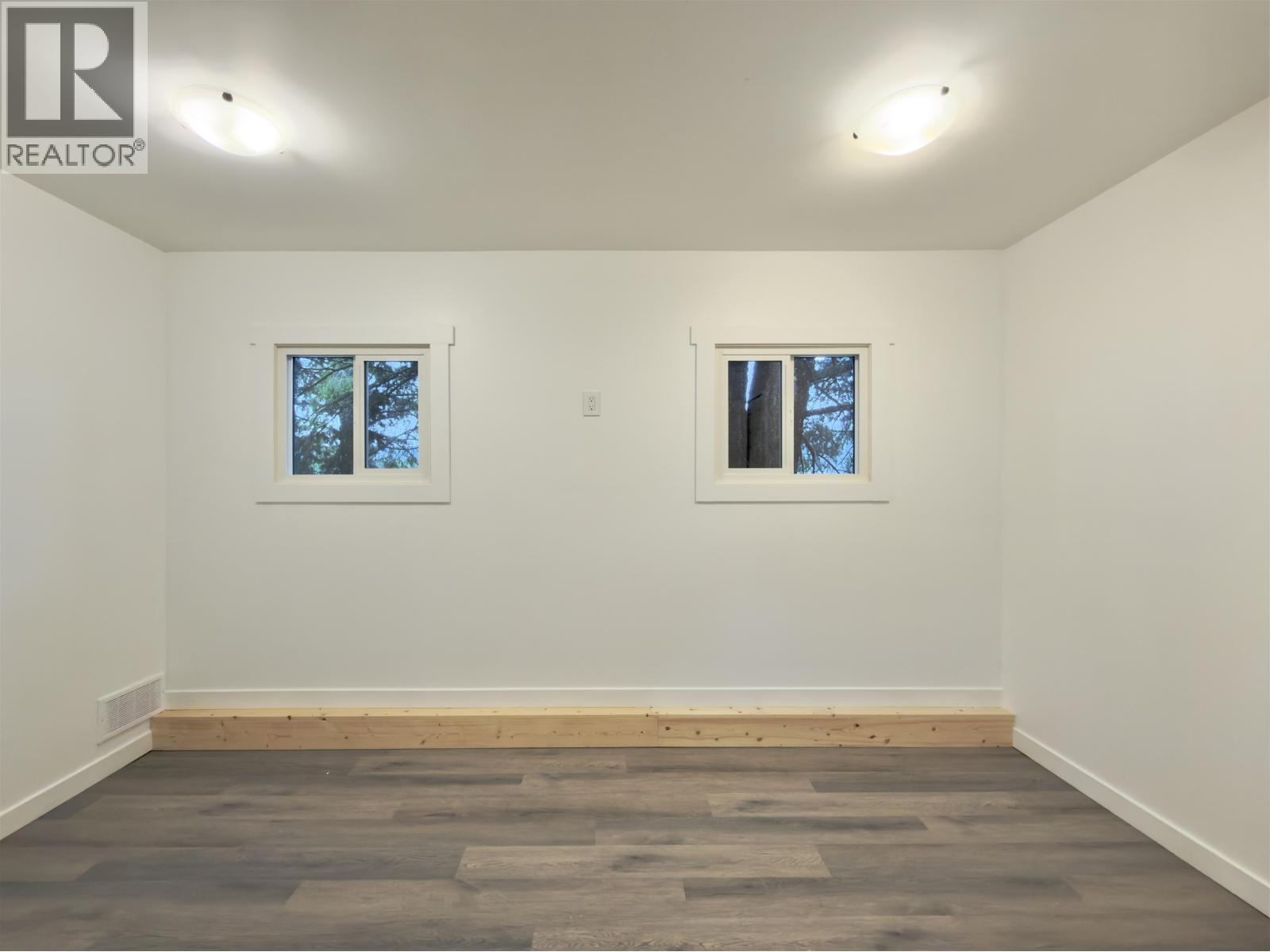 #30 770 ELEVENTH AVENUE - Image 19