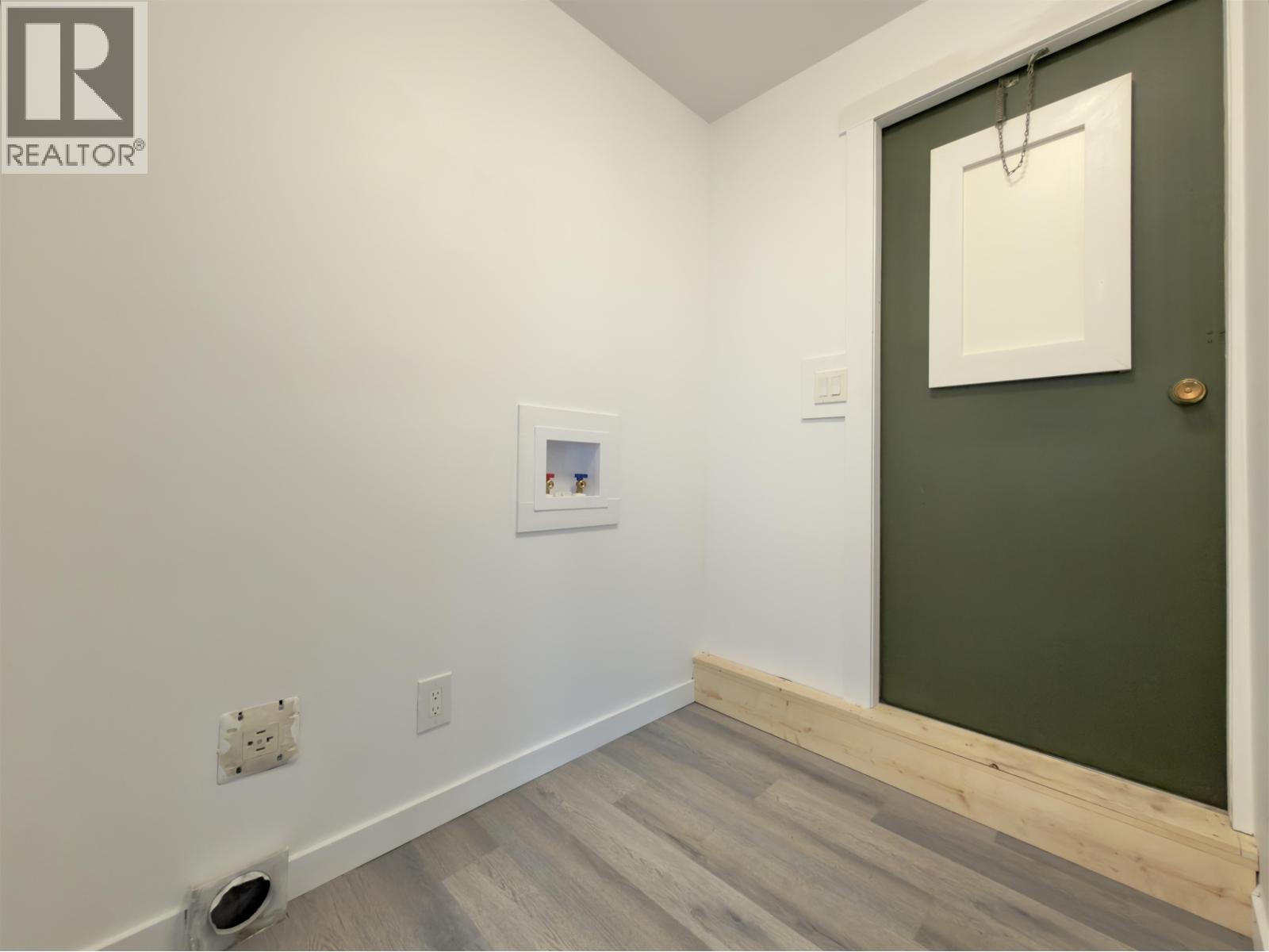 #30 770 ELEVENTH AVENUE - Image 17