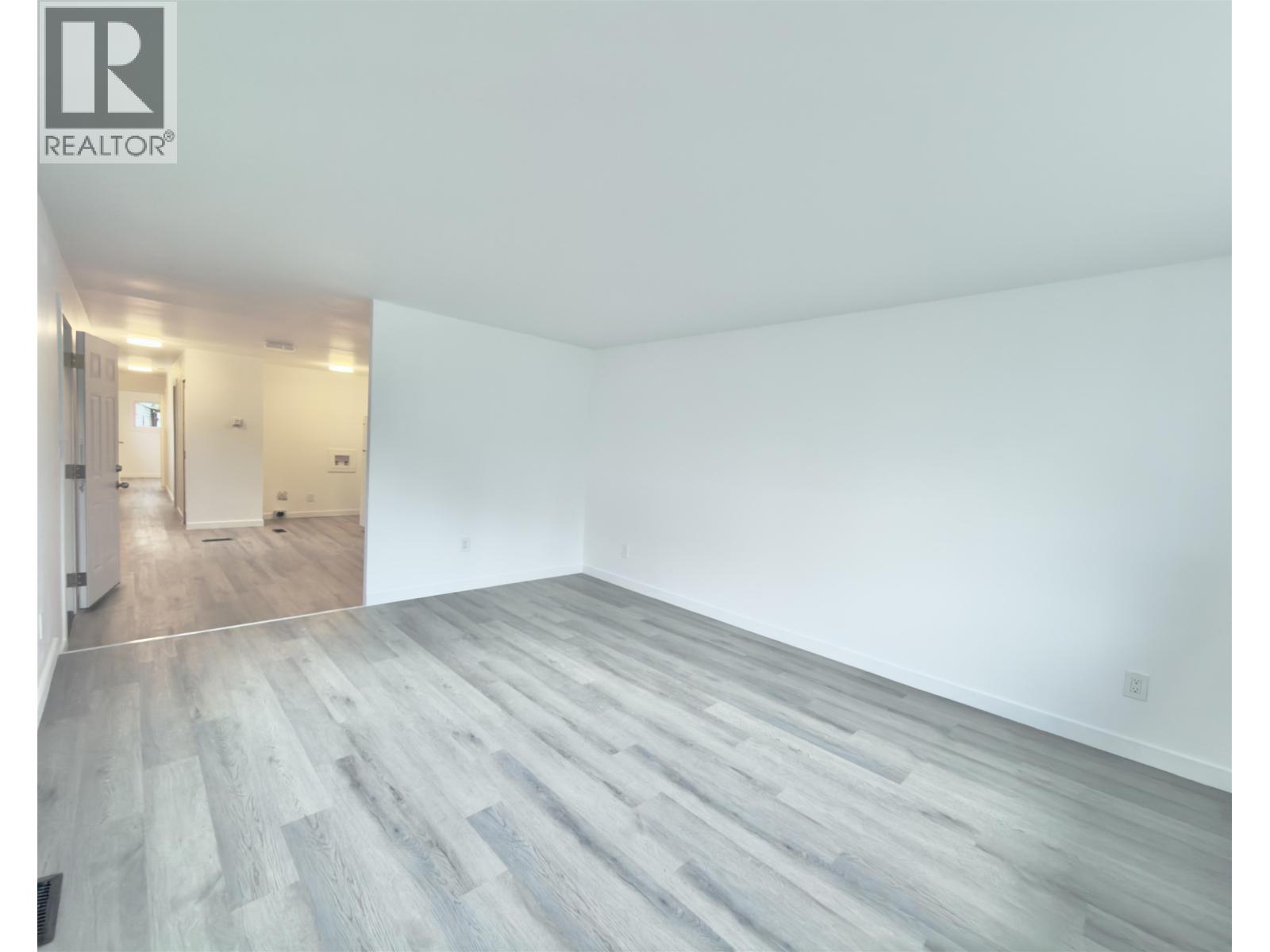 #30 770 ELEVENTH AVENUE - 12