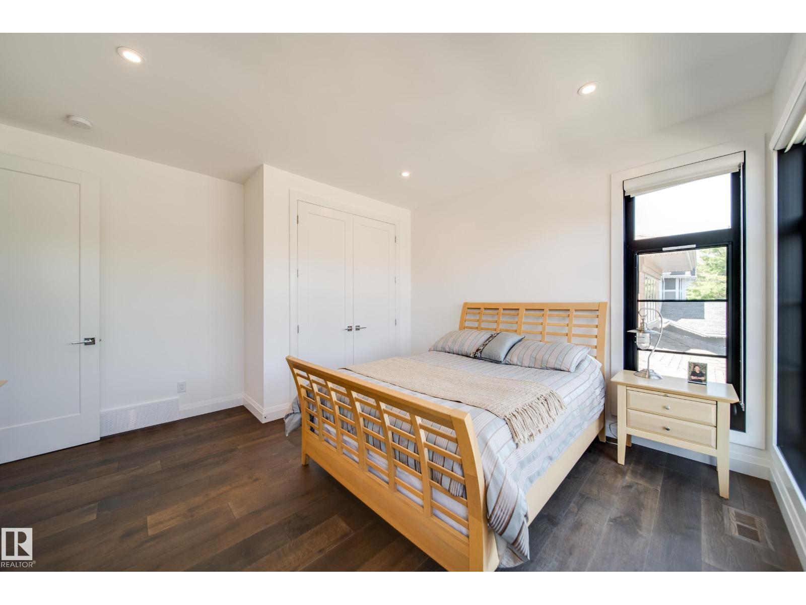 7208 156 ST NW - 34