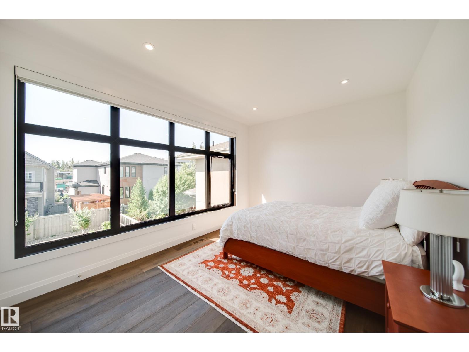 7208 156 ST NW - 37