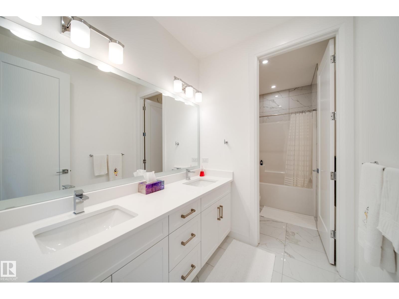 7208 156 ST NW - 38
