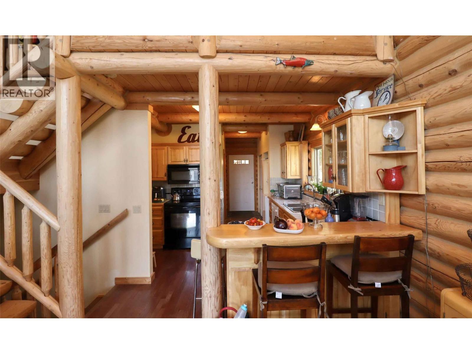 957 Little Shuswap Lake Road - 22