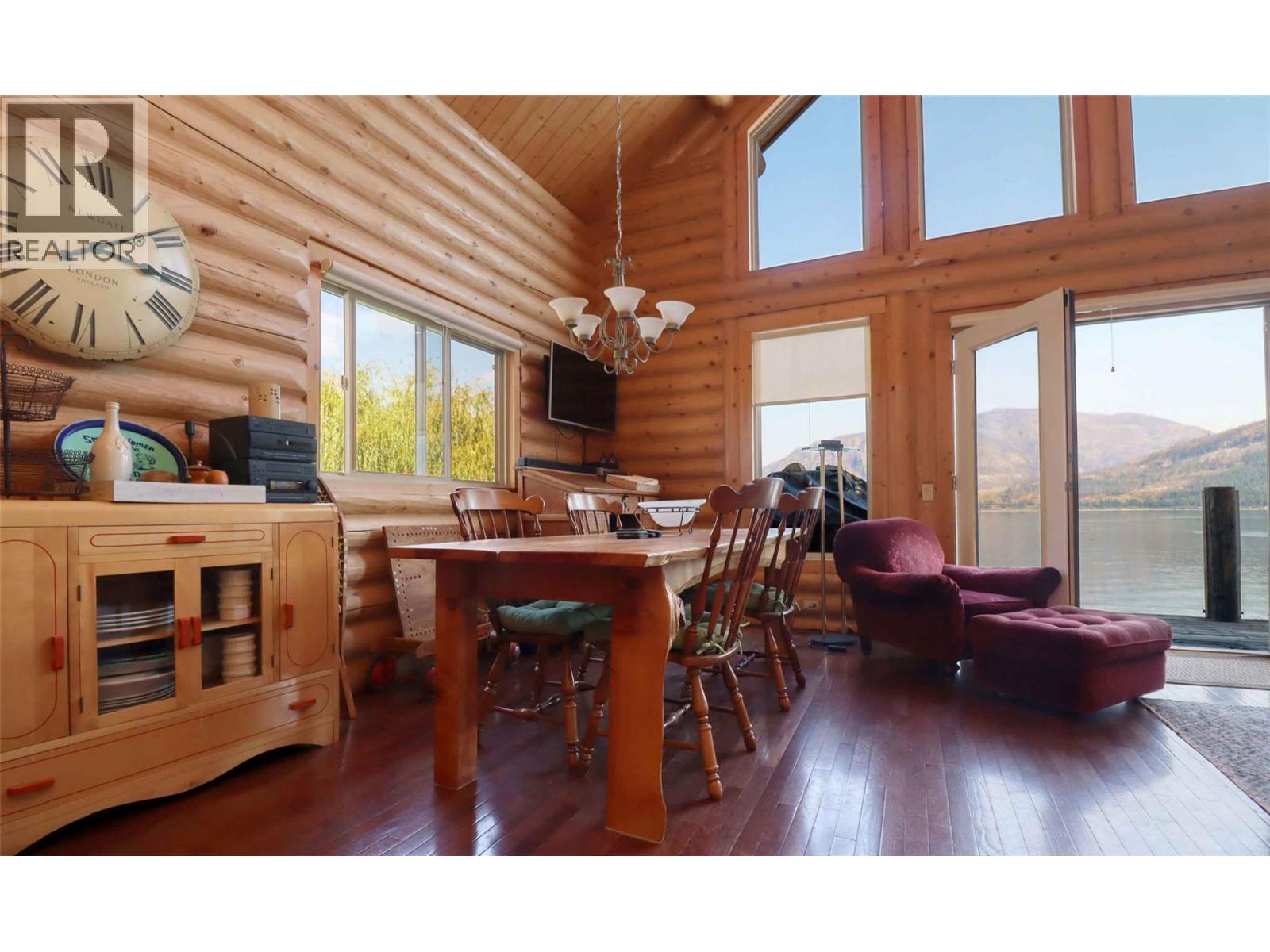 957 Little Shuswap Lake Road - 23