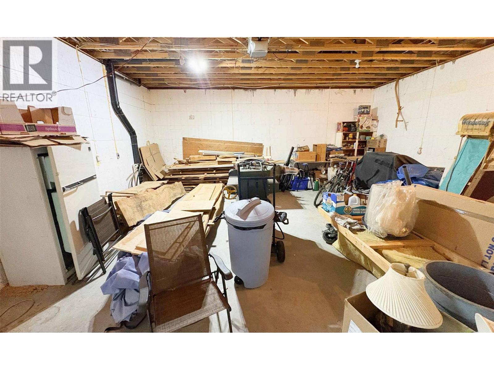 957 Little Shuswap Lake Road - Image 39