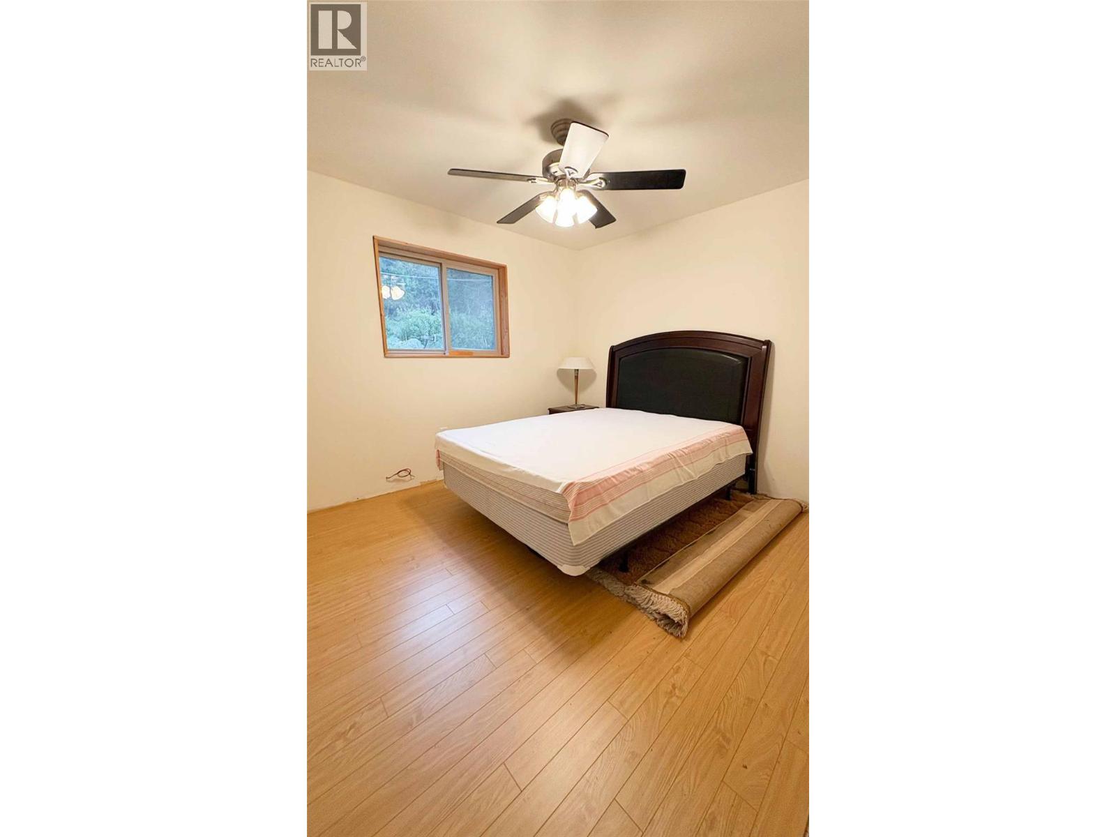 957 Little Shuswap Lake Road - 43