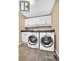 180 Hamptons Terrace NW - photo 21