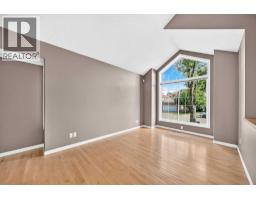 180 Hamptons Terrace NW - photo 12