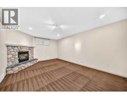 180 Hamptons Terrace NW - photo 33