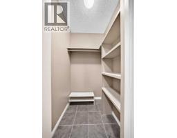 180 Hamptons Terrace NW - photo 42