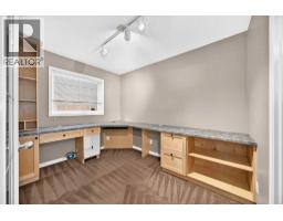 180 Hamptons Terrace NW - photo 18