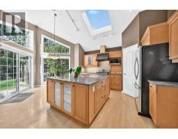 180 Hamptons Terrace NW - photo 6