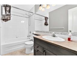 180 Hamptons Terrace NW - photo 31