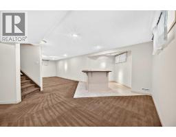 180 Hamptons Terrace NW - photo 36