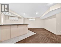 180 Hamptons Terrace NW - photo 35