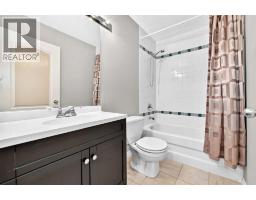 180 Hamptons Terrace NW - photo 38