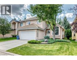 180 Hamptons Terrace NW - photo 1